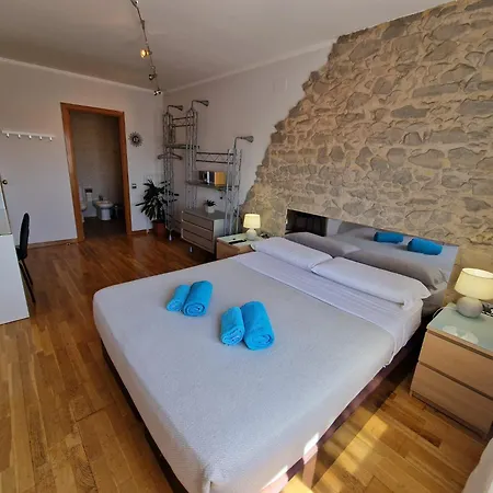 B&B Aribau 33 *